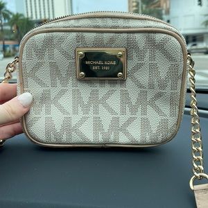 Michael Kors mini beige handbag purse